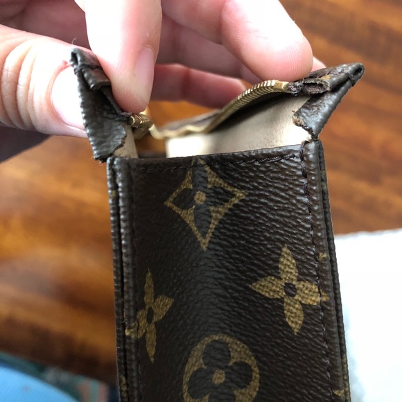 Louis Vuitton Toiletry 26 - Picture 6 of 8